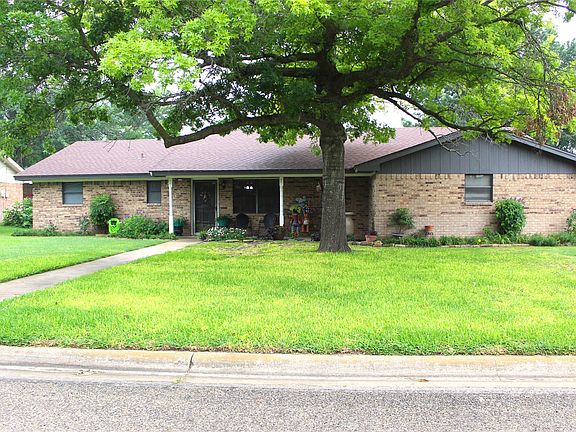 2nd image of 2610 Jasmine St