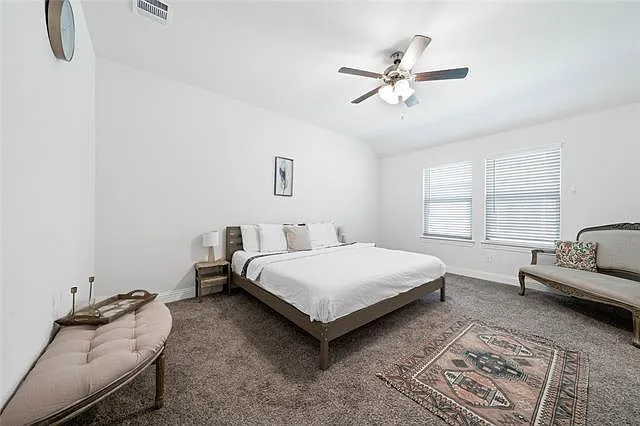 Bedroom 1 - MASTER