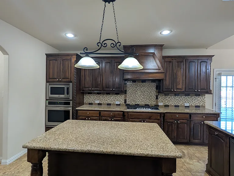12461 Bridgeport Dr — Photo 28