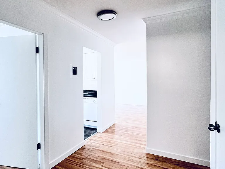 1280 Madison Ave #204 — Photo 5