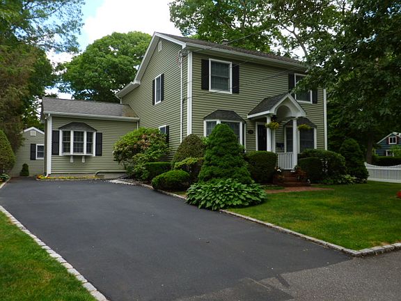 3rd image of 309 Fairview Ave
