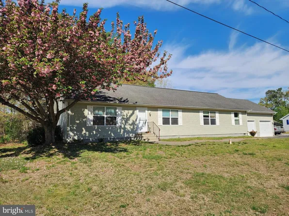 209 Sandy Beach Dr, Dagsboro, DE 19939