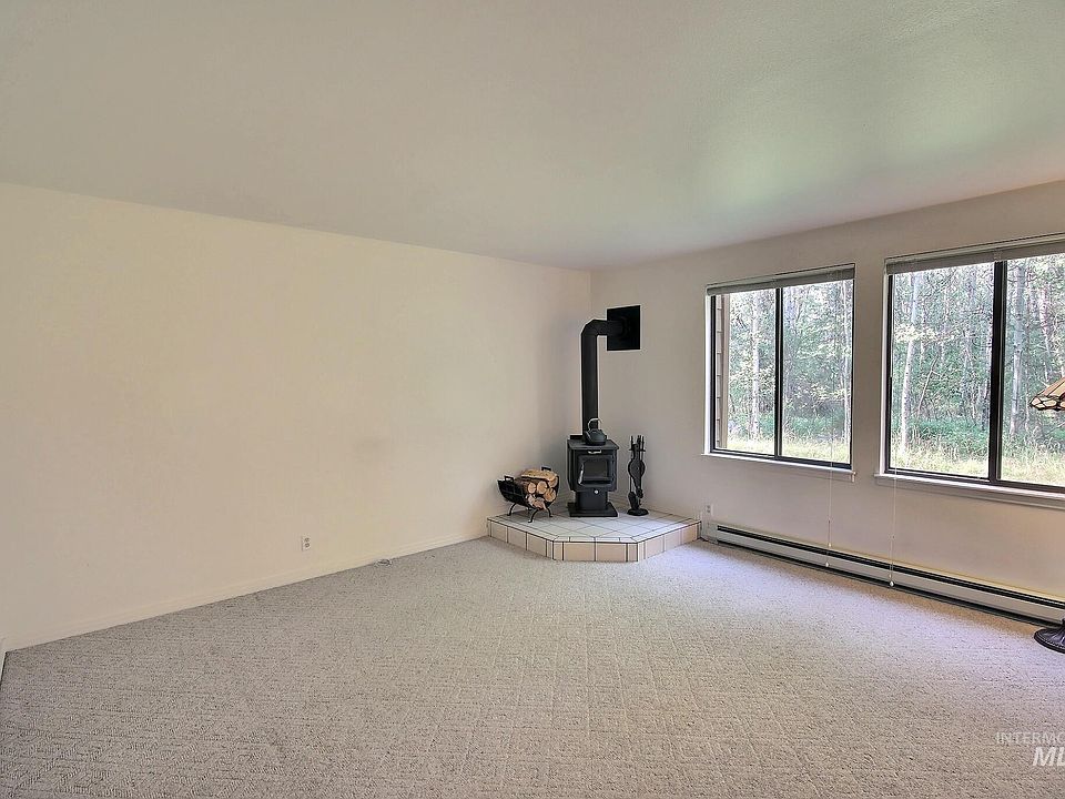1607 Davis Ave McCall, ID, 83638 Apartments for Rent Zillow