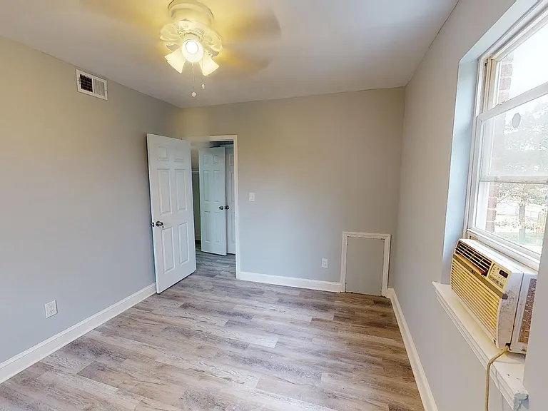 501 19th St NE #201A — Photo 7