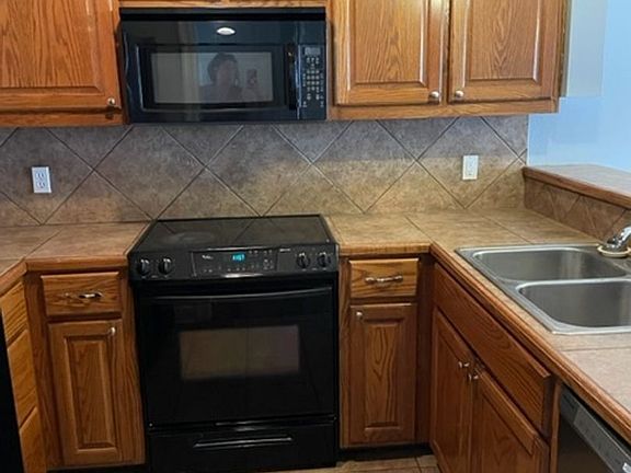 4th image of 13080 Burgess Ave #23-B36