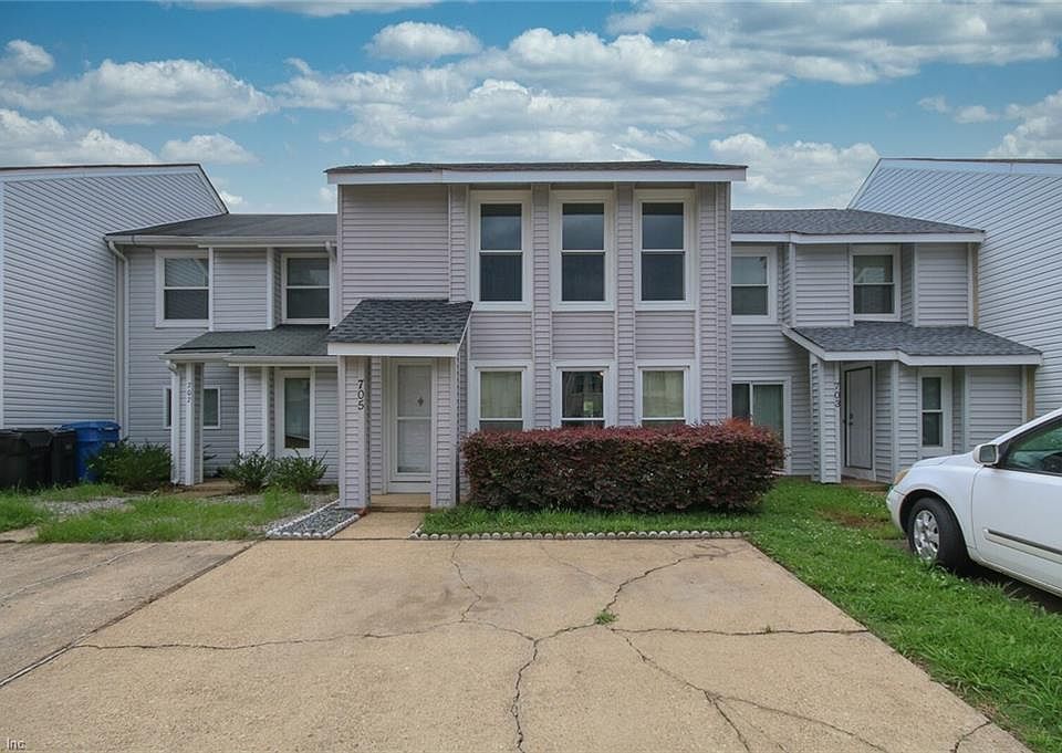 1st image of 705 Woodbox Dr