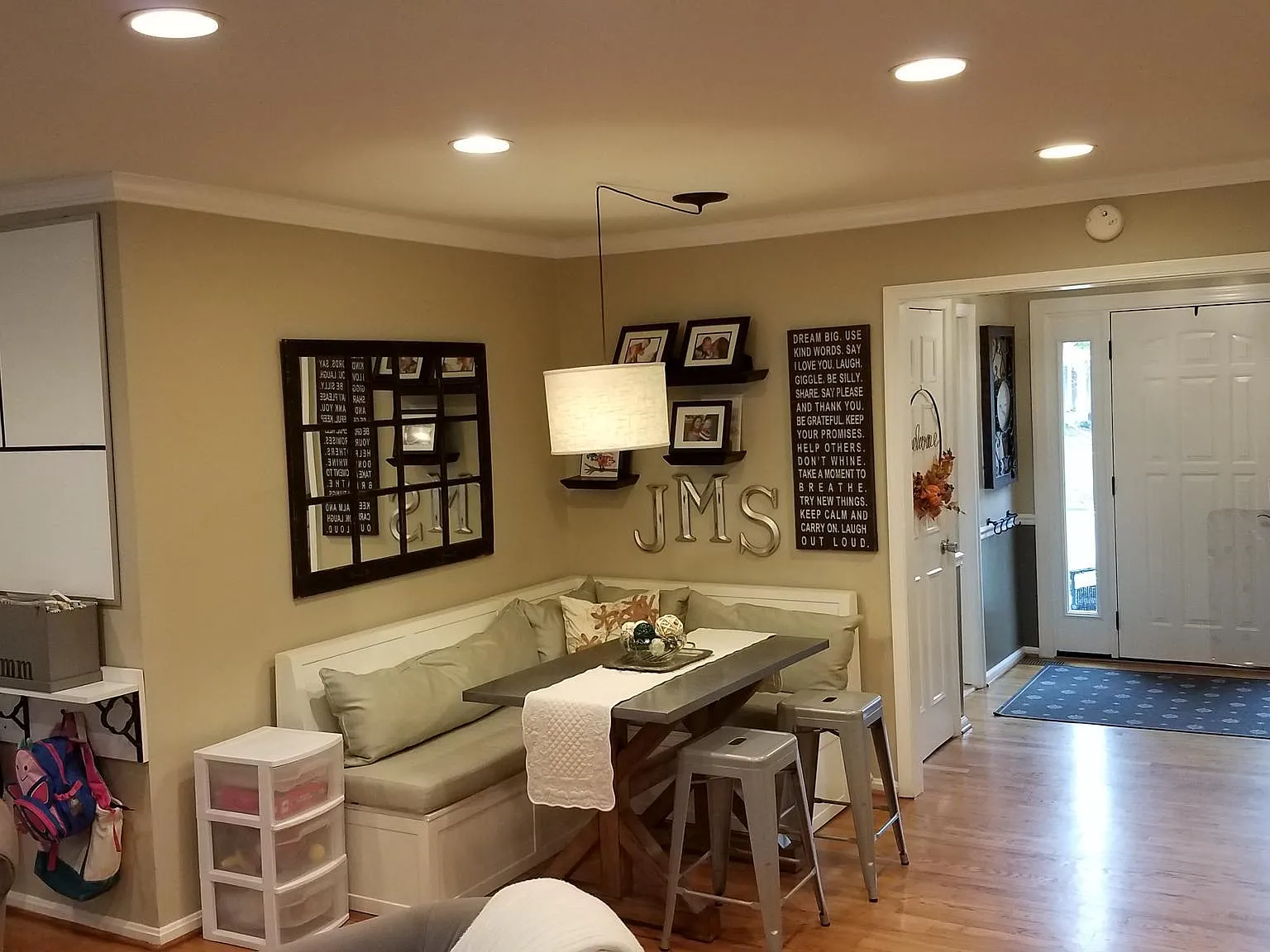 4 bed, 3.5 bath, 3113 sqft, $3,900 — Photo 4