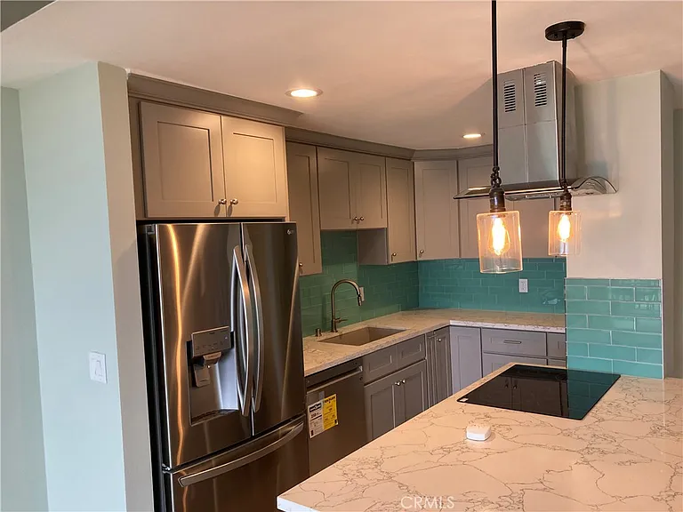 6542 Ocean Crest Dr #B306 — Photo 17