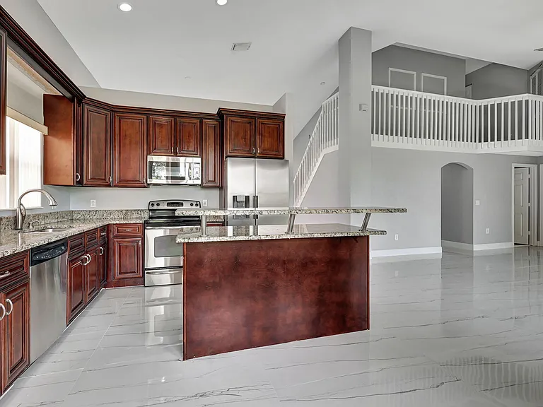 4190 Bahia Isle Cir — Photo 16