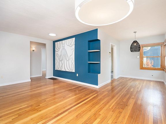 3rd image of 1116 Brookside Ave