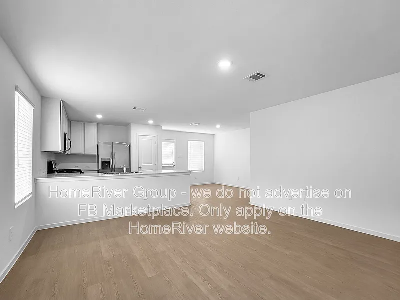 3 bed, 2.0 bath, 1260 sqft, $1,775 — Photo 3