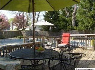 44 Alameda Ct, Eatontown, NJ 07724