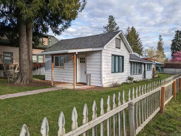 314 E C St, Deer Park, WA 99006