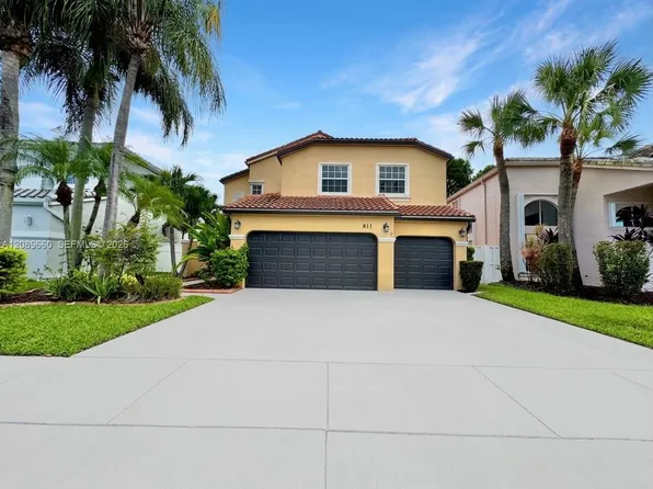 811 NW 155th Ter, Pembroke Pines, FL 33028