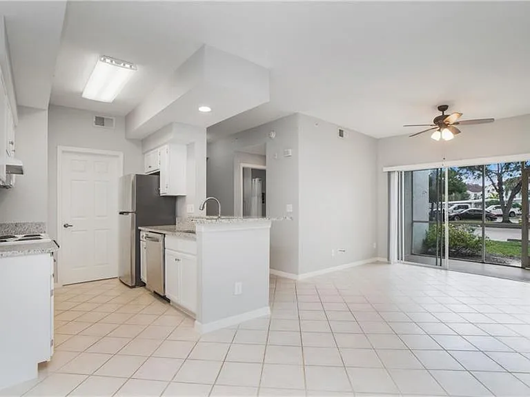 4620 Saint Croix Ln #914 — Photo 7