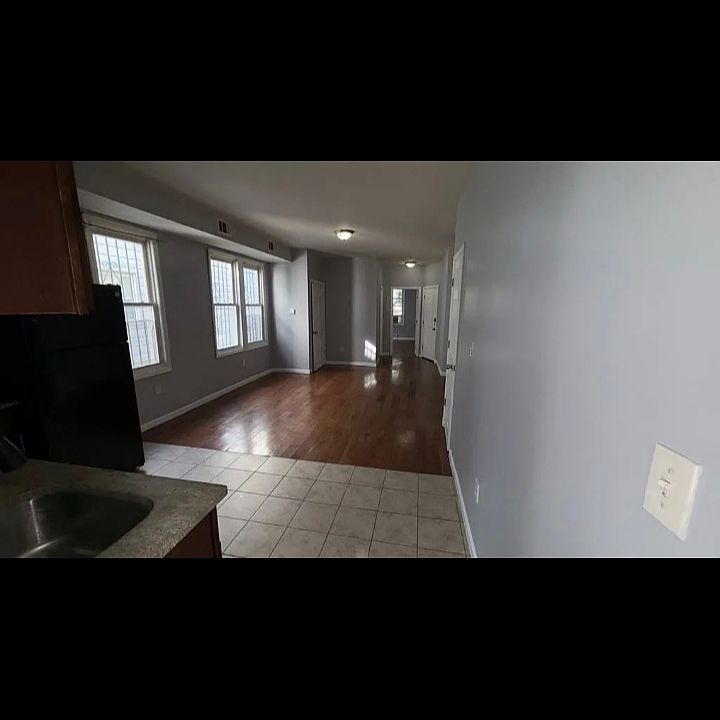 1st image of 271 Hobson St #L1