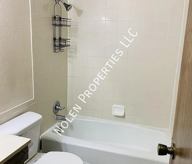 3014 W Delta Dr — Photo 15