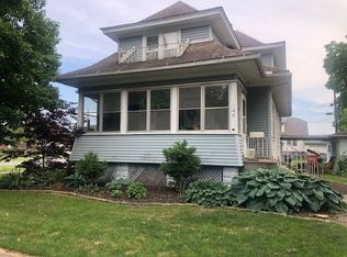 125 E Douglas St, Arthur, IL
