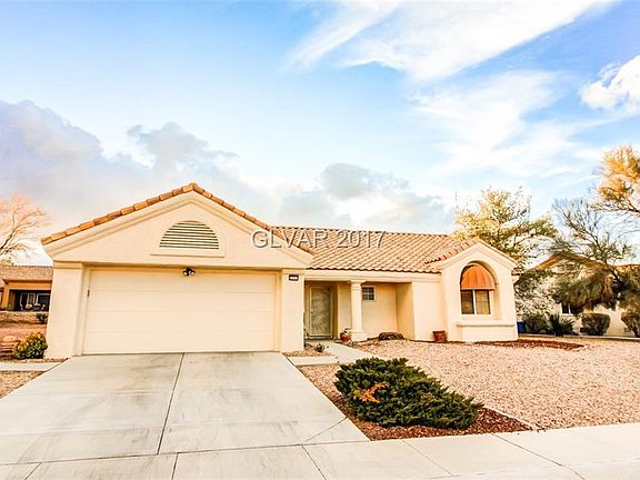 2nd image of 2537 Desert Butte Dr
