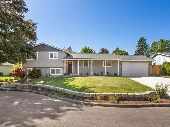 20850 SW Madrid Ct, Beaverton, OR 97078