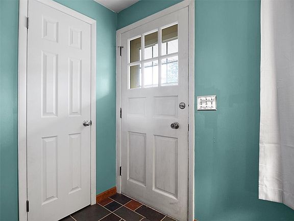 5th image of 210 Westmar Dr