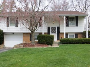633 Dussel Dr, Maumee, OH 43537