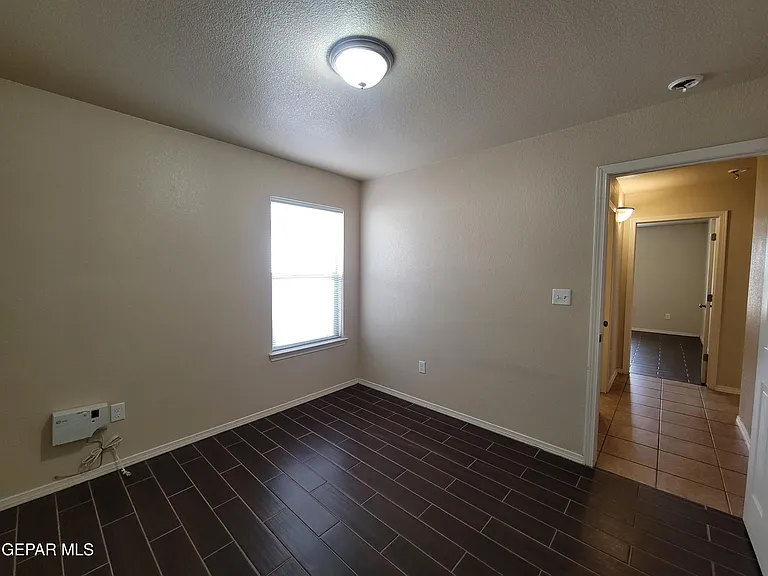 14211 Otter Point Dr — Photo 36