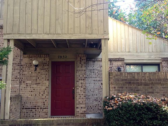 2nd image of 7932 Charter Oak Ln