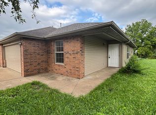 3849 S Timbercreek Ave, Springfield, MO 65807