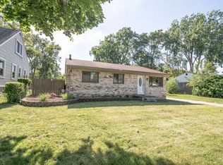 11741 Arcola St, Livonia, MI 48150