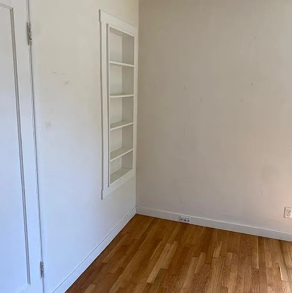 1042 Winchester Ave — Photo 14