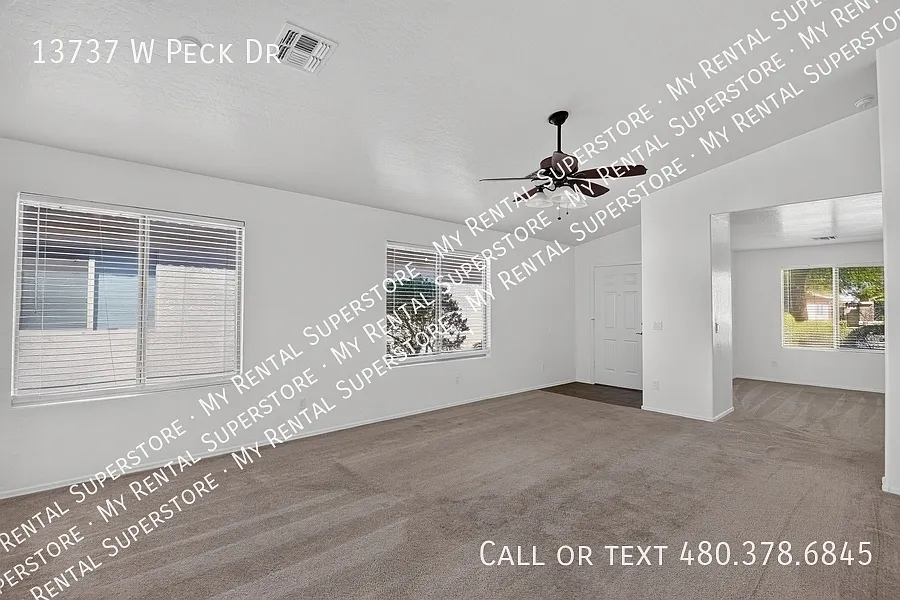 13737 W Peck Dr — Photo 2