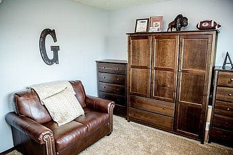 1st image of 301 E 81st Pl