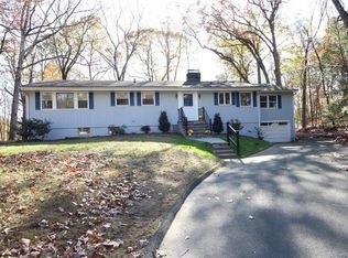 24 Smoke Hill Dr, Stamford, CT 06903