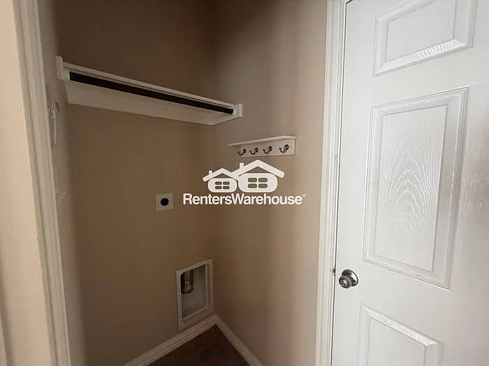3612 Vienna St — Photo 42