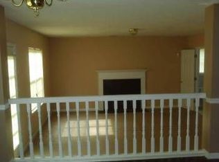 4295 Ward Bluff Ct, Ellenwood, GA 30294