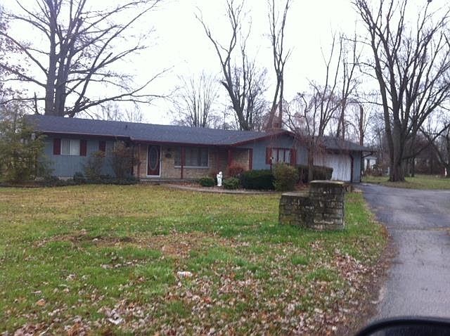 1st image of 1124 Camelot Dr
