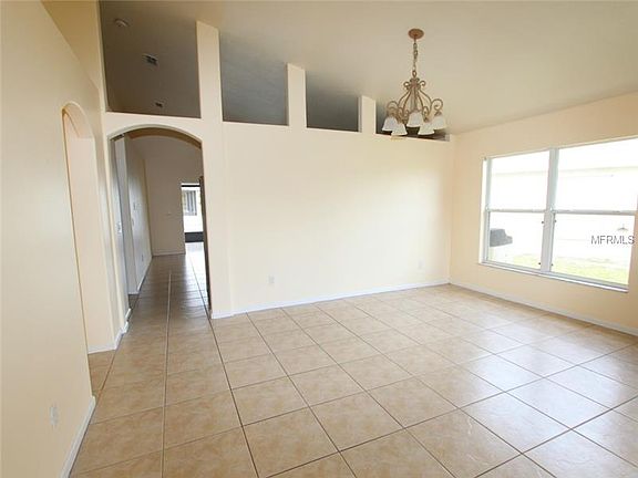 2nd image of 2086 Shannon Lakes Blvd