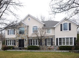 5 Kings Ct, Berkeley Heights, NJ 07922