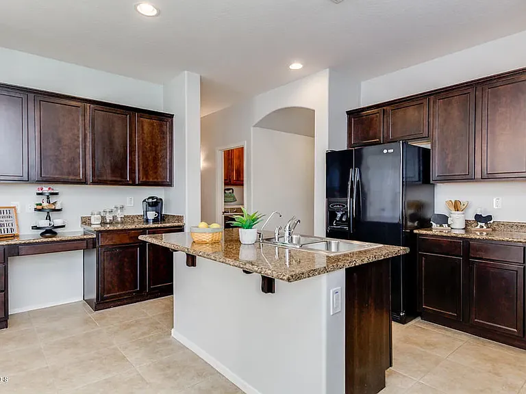 18244 W Eva St — Photo 2