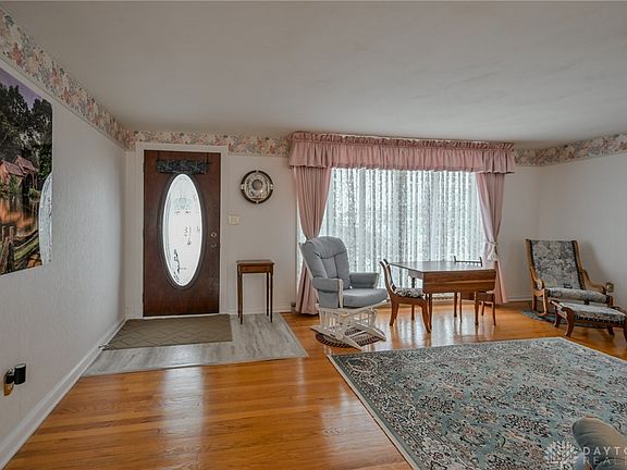 4th image of 1521 Erika Dr