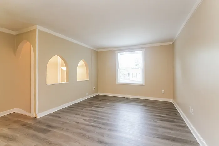 2226 Bernie Dr — Photo 5