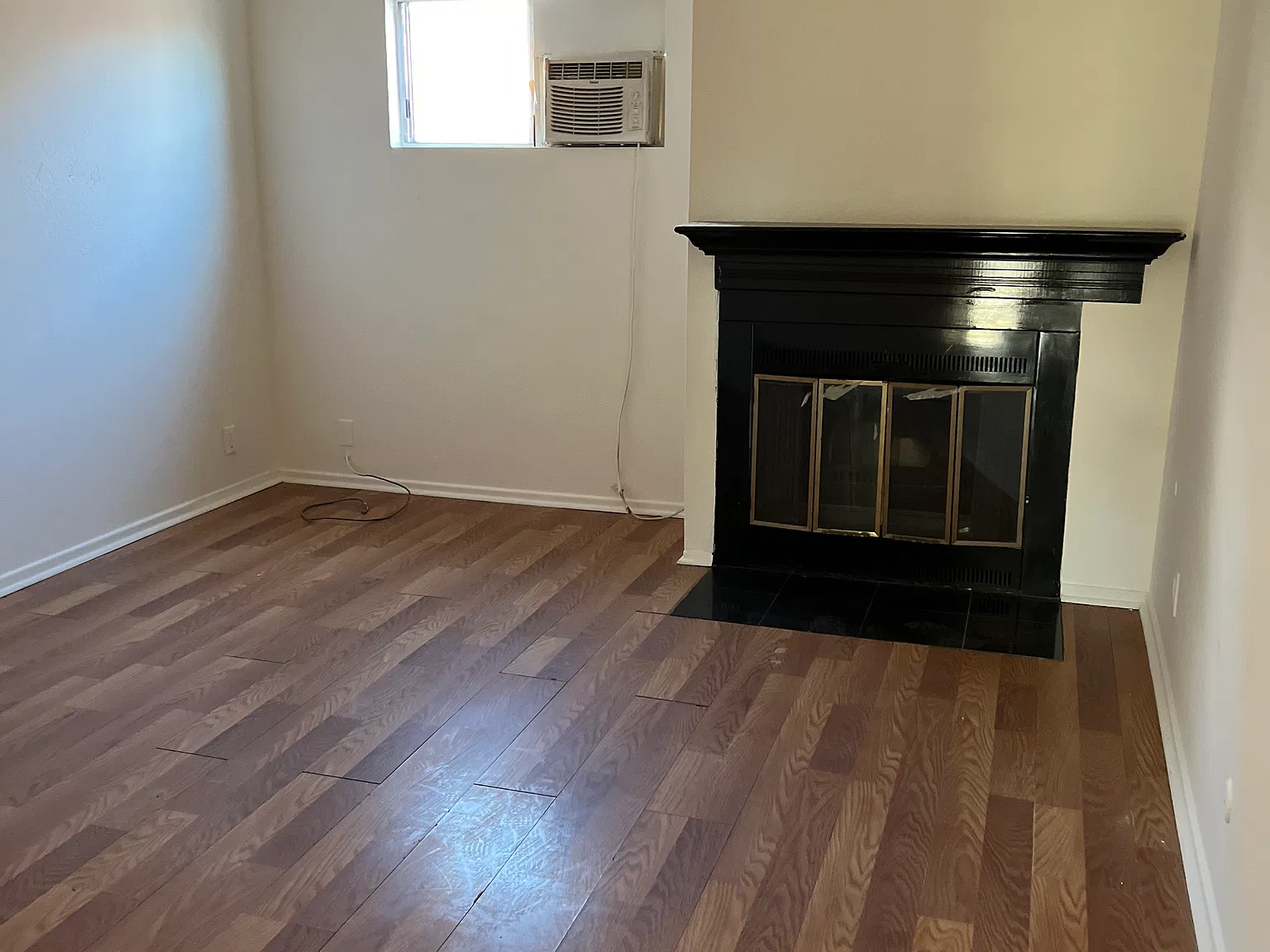 2 bed, 606 sqft, $2,499 — Photo 1