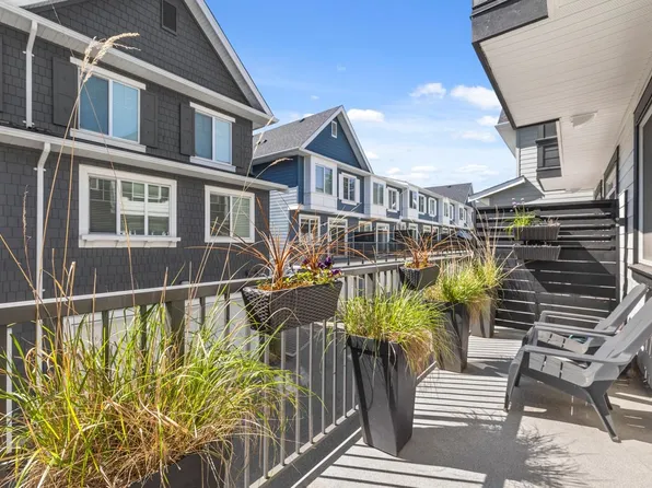 16323 15th Ave #9, Surrey, BC V4A 0C5