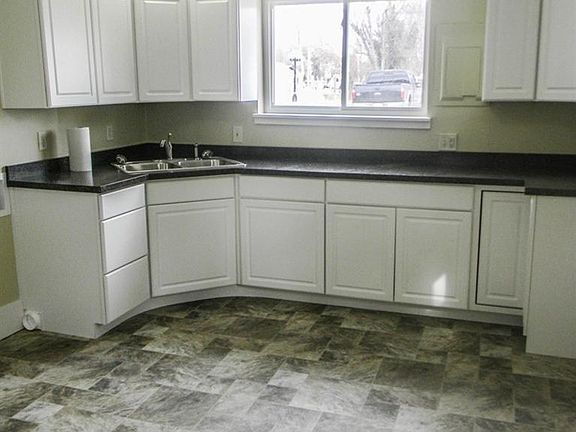 2nd image of 35 N Limestone St