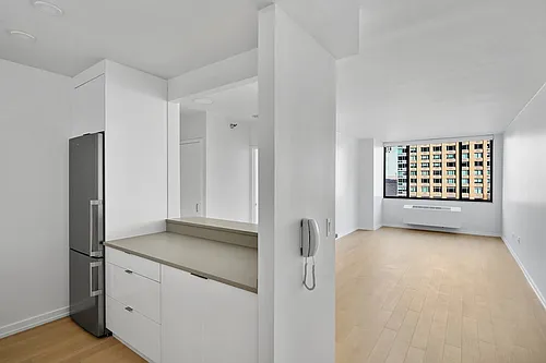 75 W End Ave Photo 1