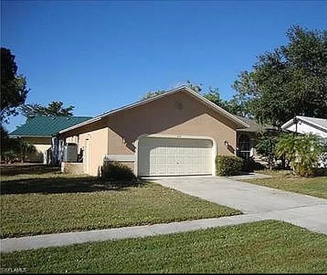 1st image of 1276 Riverhead Ave