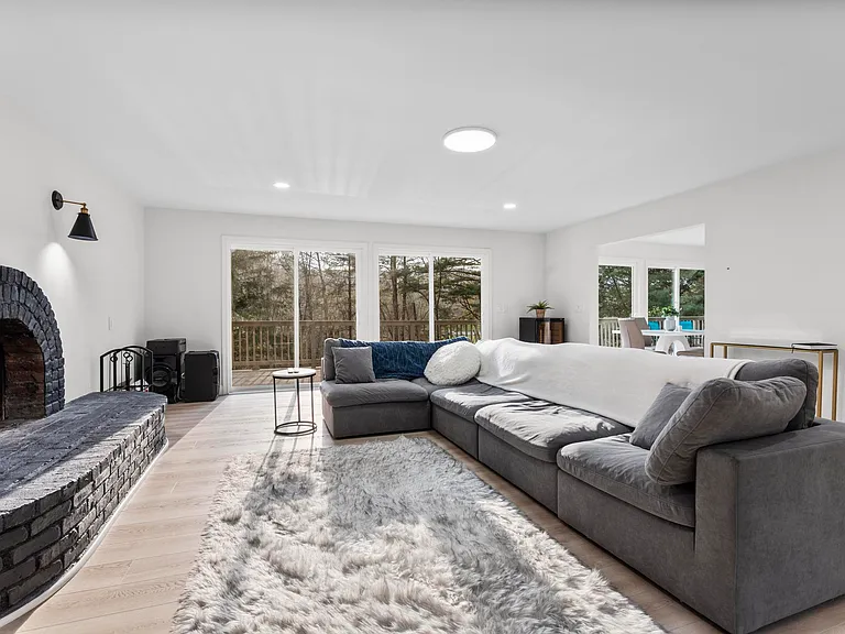 25 Hillside Dr — Photo 18