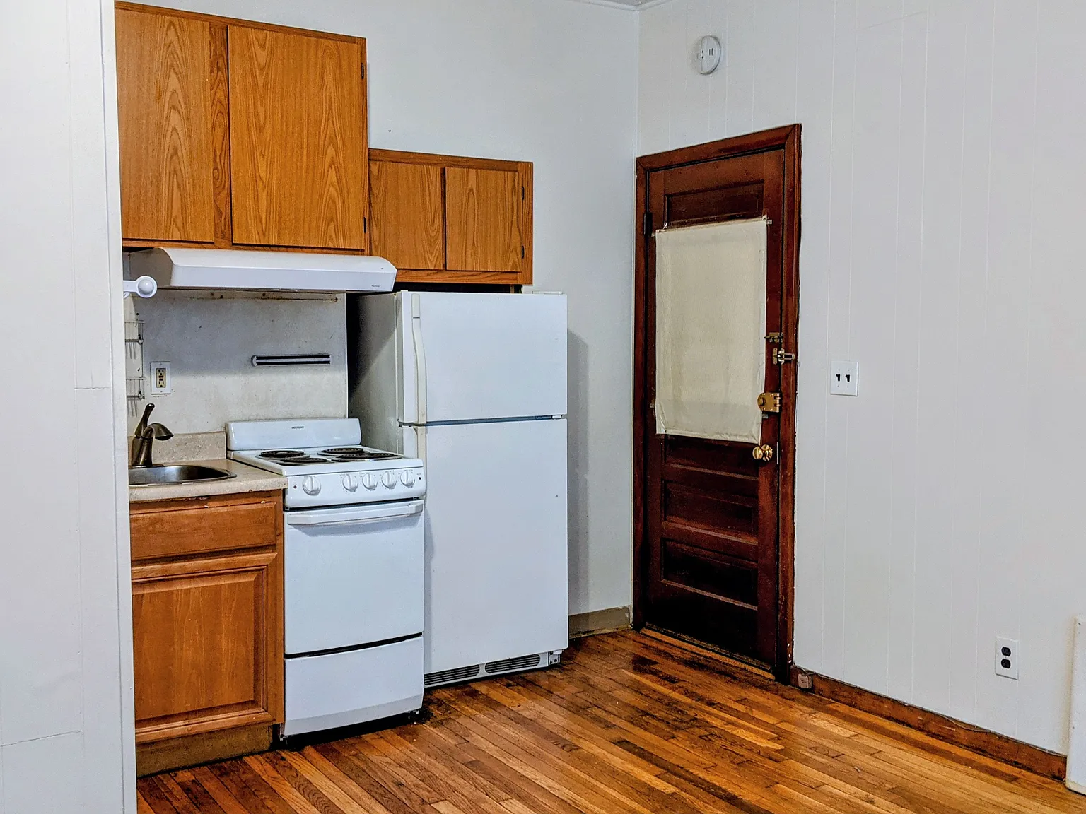 Studio, 9999 sqft, $1,750 — Photo 3