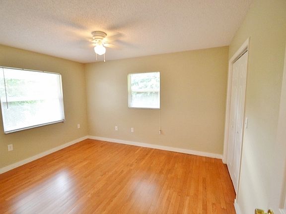 3rd image of 5301 36th Avenue Cir W